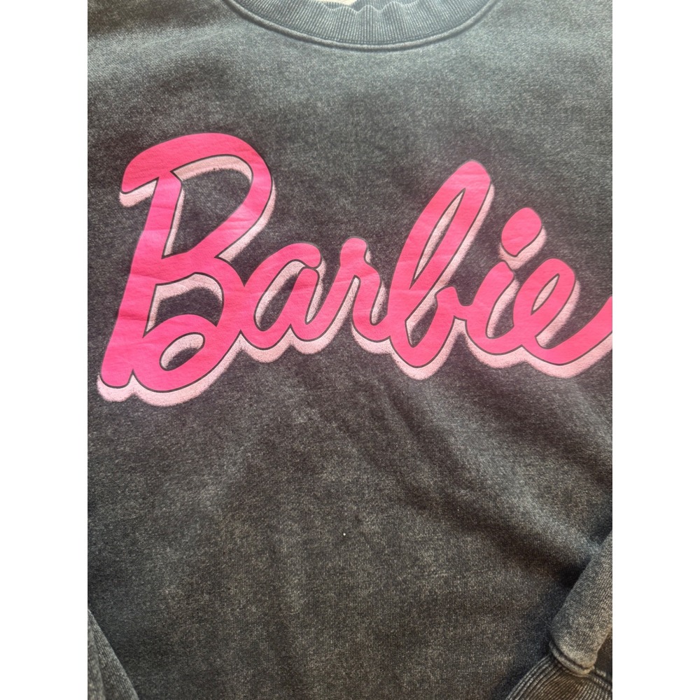 Barbie Cropped Sweatshirt Top Gray Pink Graphic Crewneck Pullover Womens Large - Picture 2 of 5